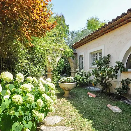 Amazing Home In Le Tignet * Le Tignet